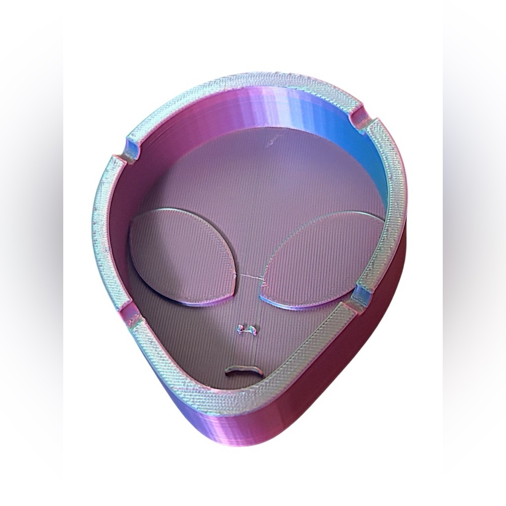 Alien Face ash Tray 4x3in